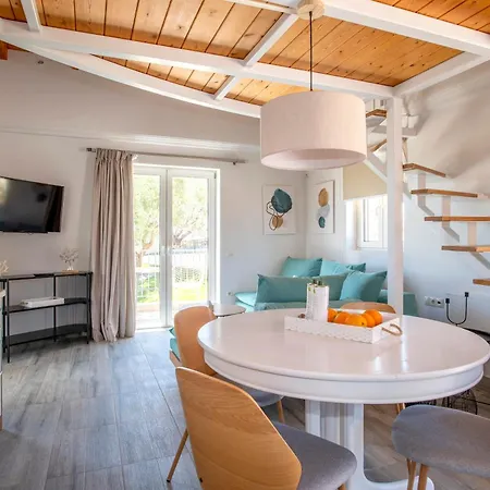 Alma Hills Apartmán