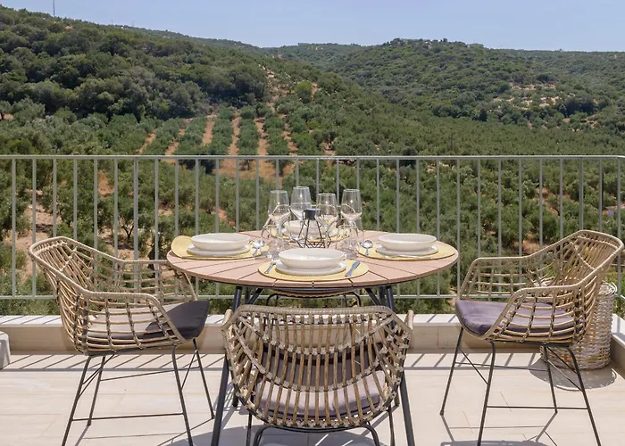 Alma Hills Апартаменты Гиалова